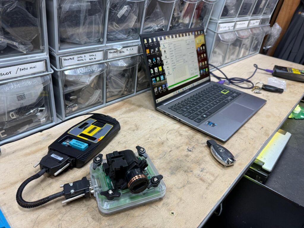 What to Do If You’re Locked Out of Your Car in Manchester