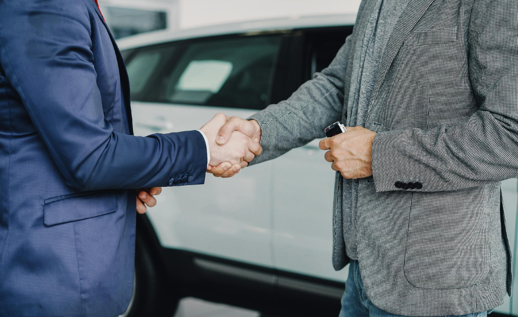 What Should I Do If I Am Locked Out of My Car in Manchester
