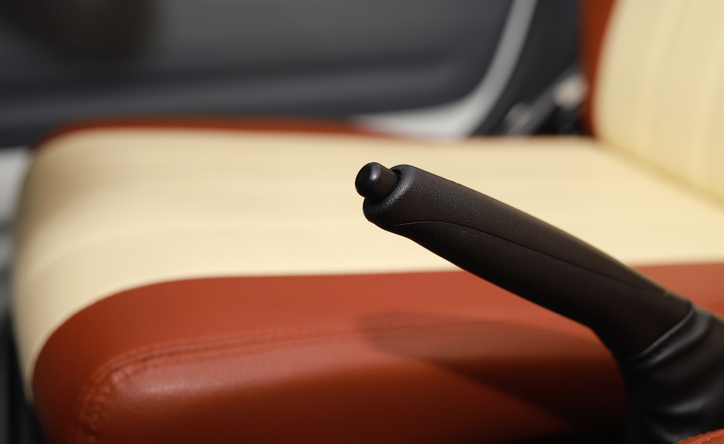 how to get back into your car safely without damage