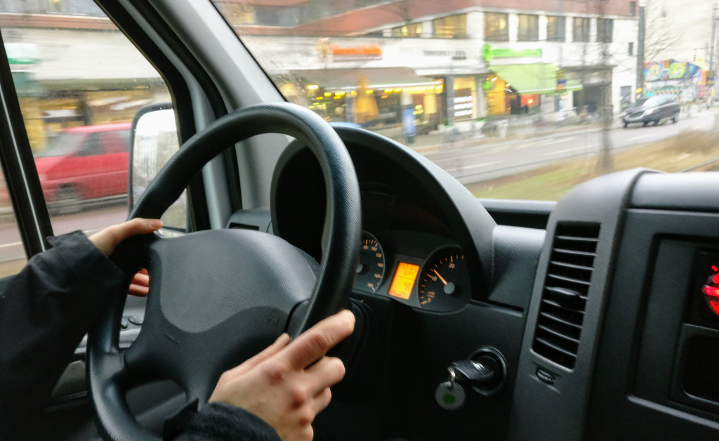 how to handle a car lockout emergency situation