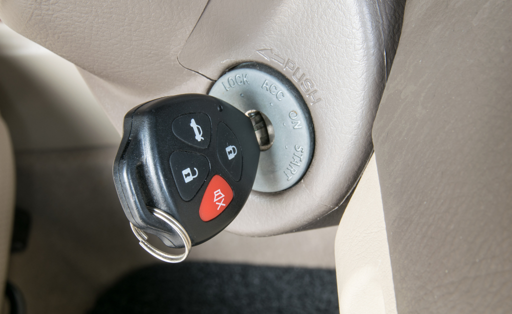 how to unlock your car without damaging it