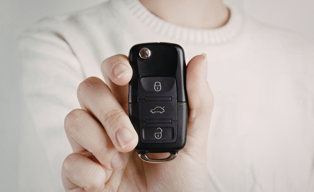 what causes a car key to stop working