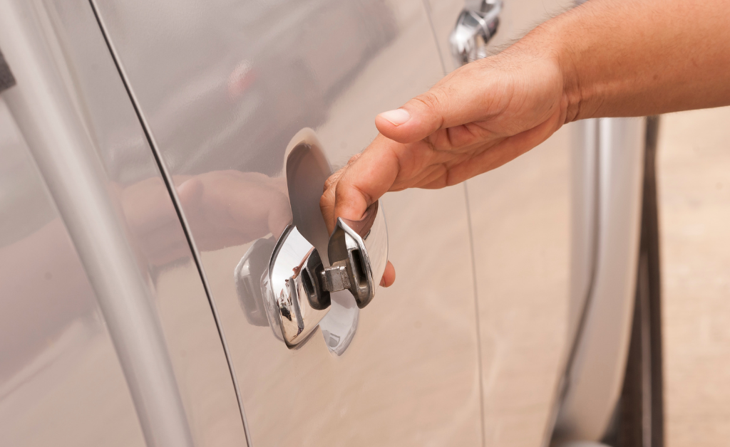 why is my car door not unlocking with the key